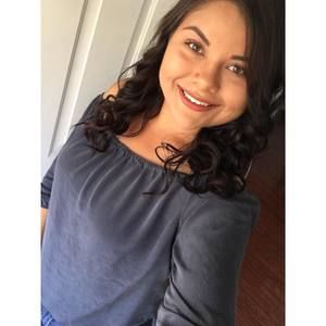 Meet your Posher, Andrea